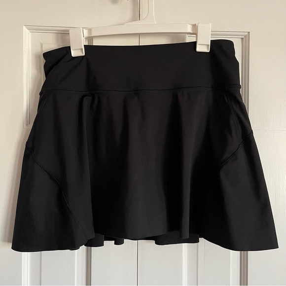 Athleta Ace High Rise 15 1/2 Tennis Skort in Black, Size L, EUC - Picture 6 of 13